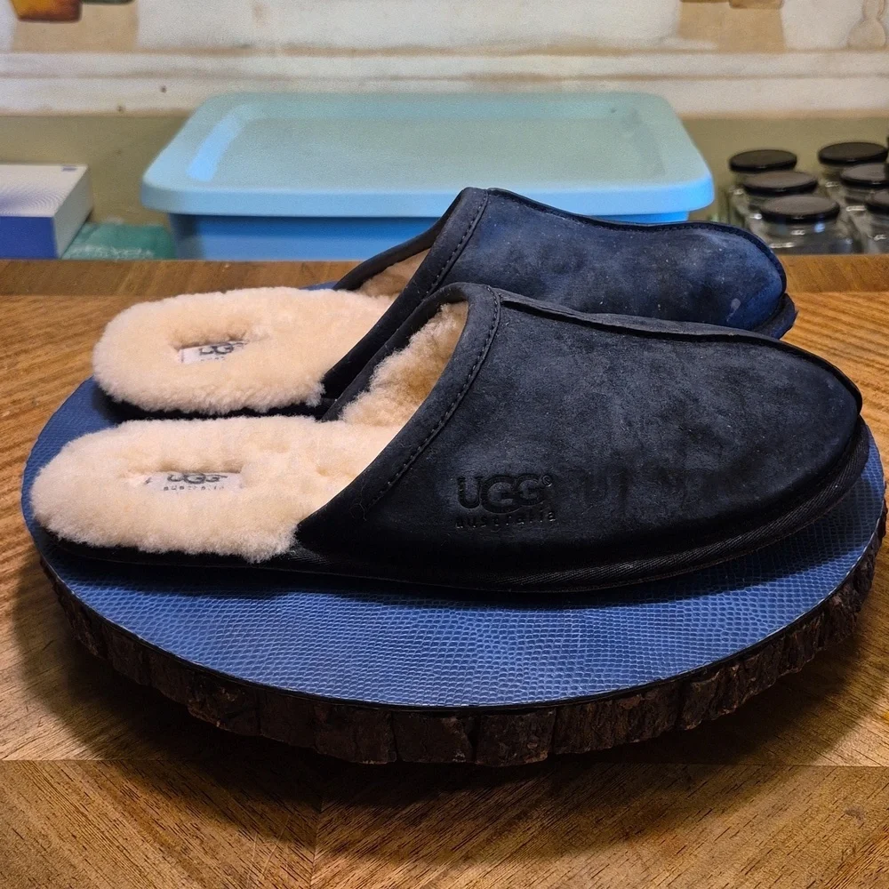 UGG Scuff Men's Suede Slippers Sherpa Lined. Sz. 13 (#1387S) Some Wear And Marks